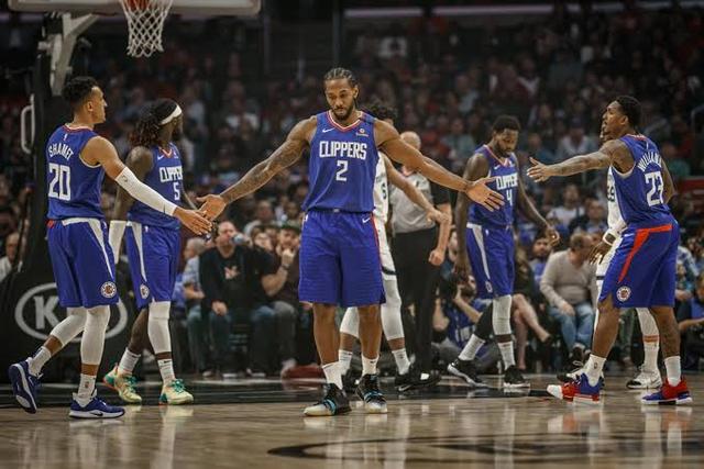 呼应金克丝 呼应金克丝